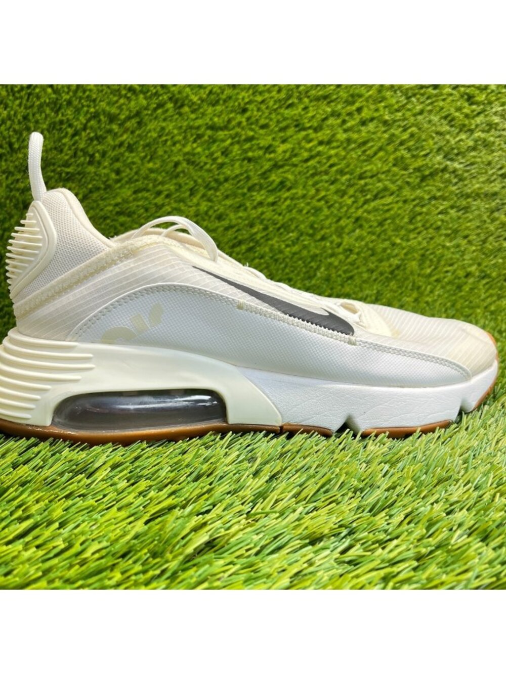 Nike Women’s Sneakers White with Gum Sole